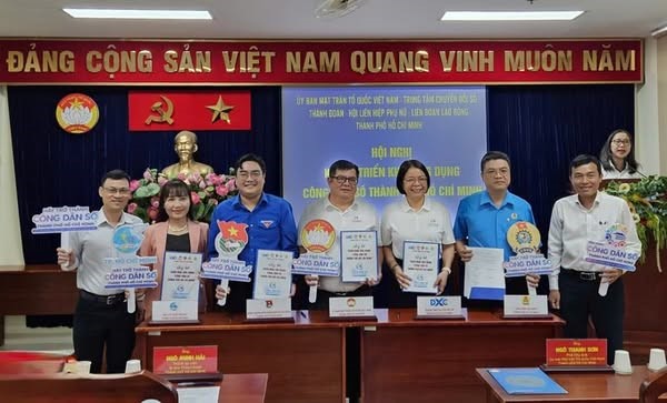 Lan tỏa App Công dân TPHCM đến người dân